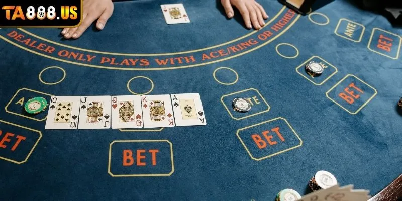 Tham gia Baccarat tại sảnh Casino